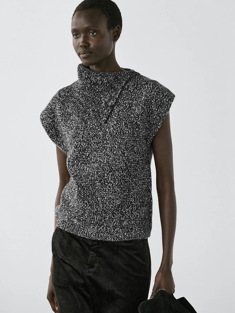 Mouliné knit vest with collar detail