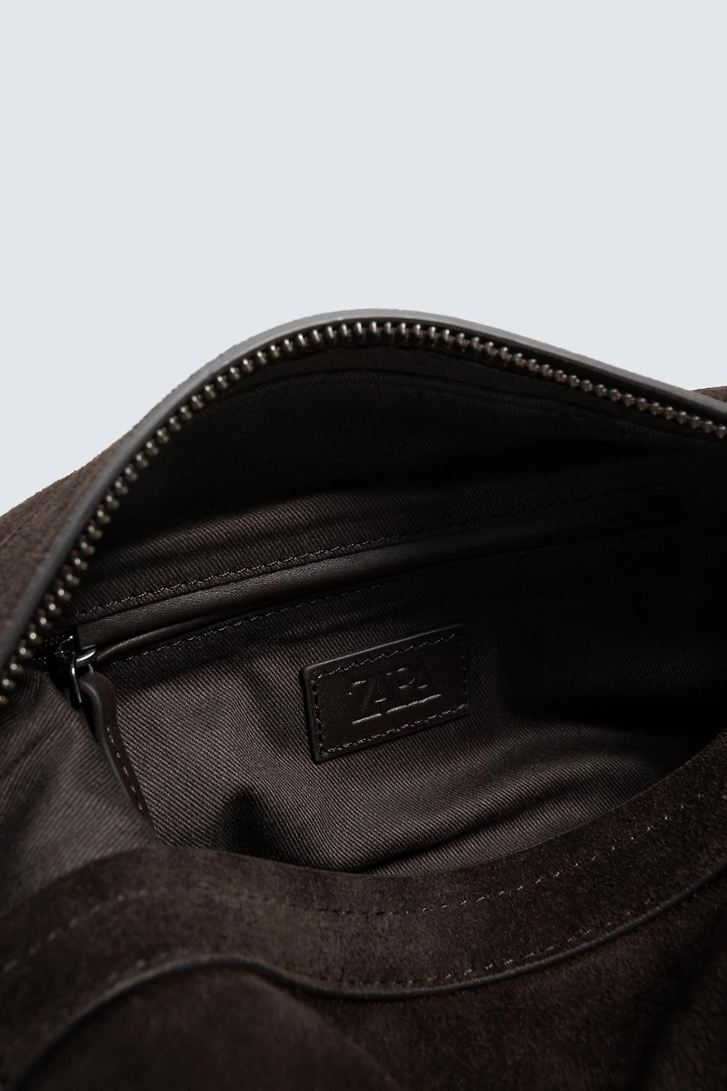 LEATHER TOILETRY BAG