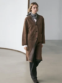 Manteau long en cuir finition daim