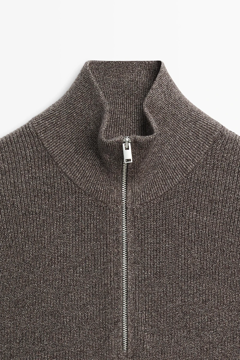 Mock neck knit sweater with zip