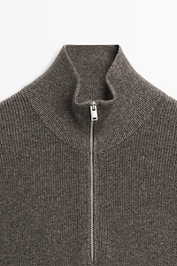 Mock neck knit sweater with zip