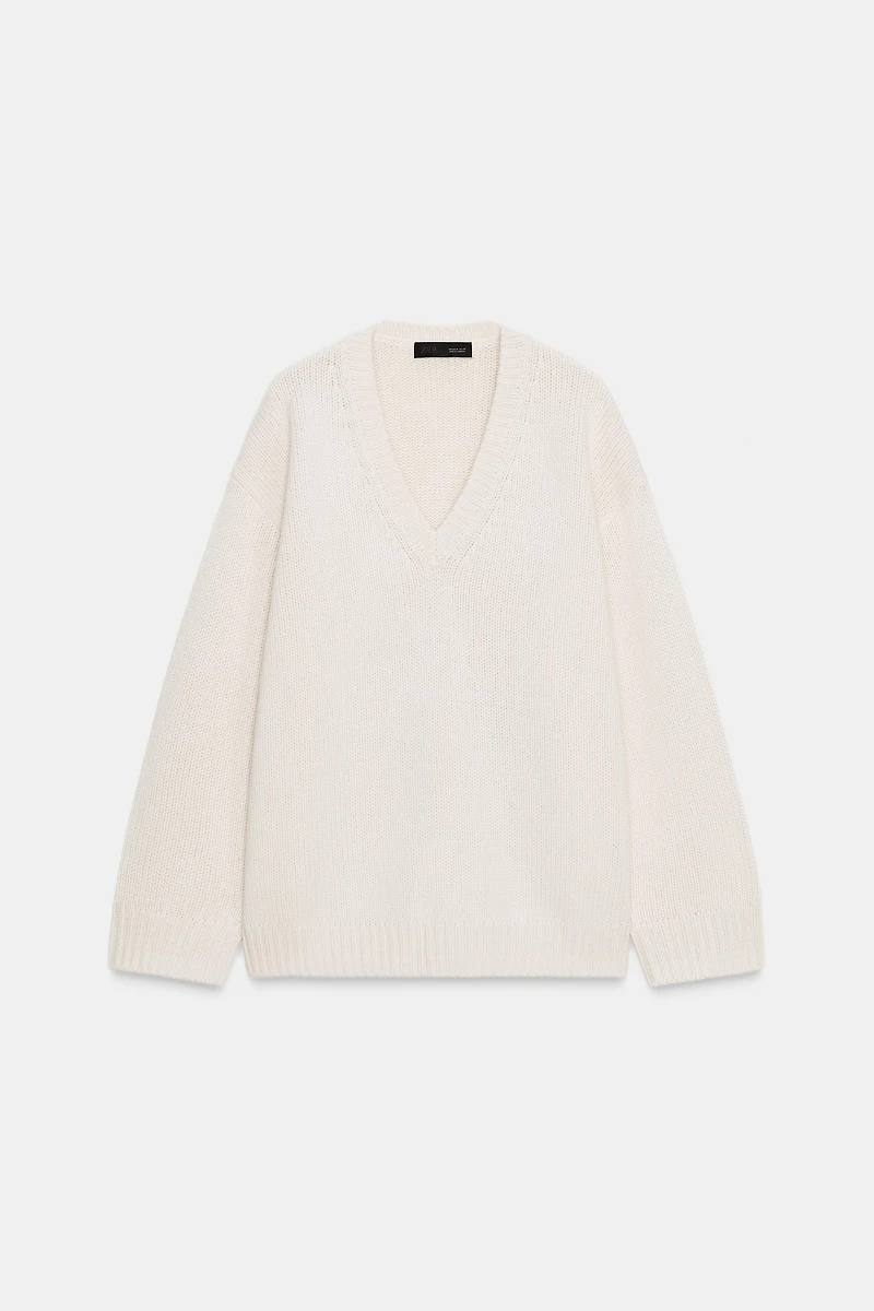 OVERSIZED WOOL AND CASHMERE SWEATER