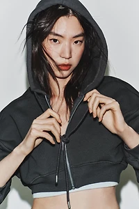 CROPPED HOODIE SWEATSHIRT