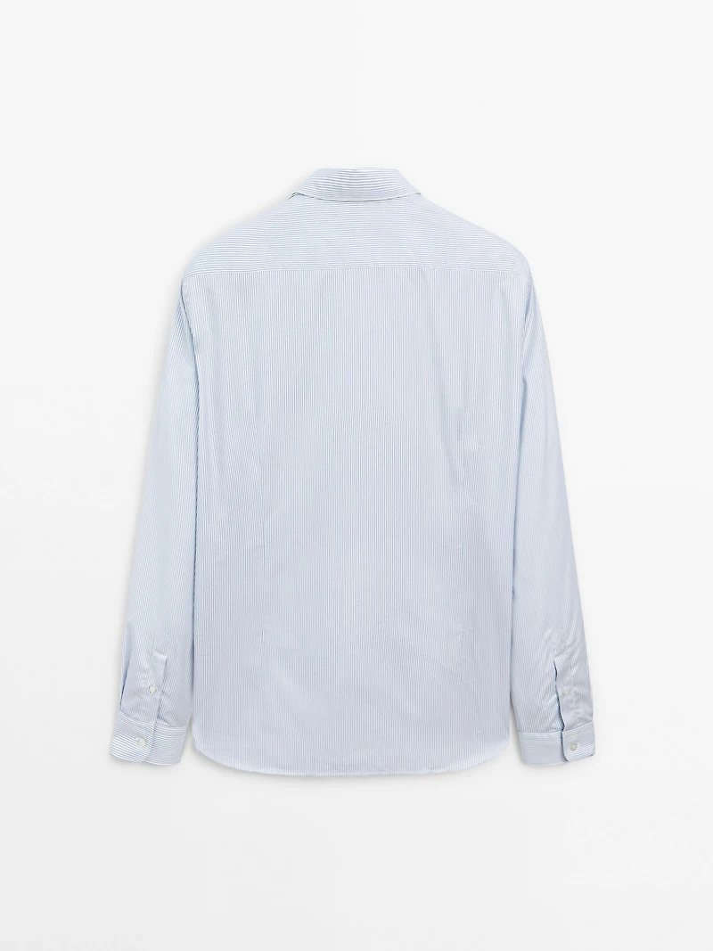 Slim fit striped shirt