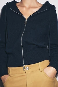 SWEAT 100% LAINE À CAPUCHE