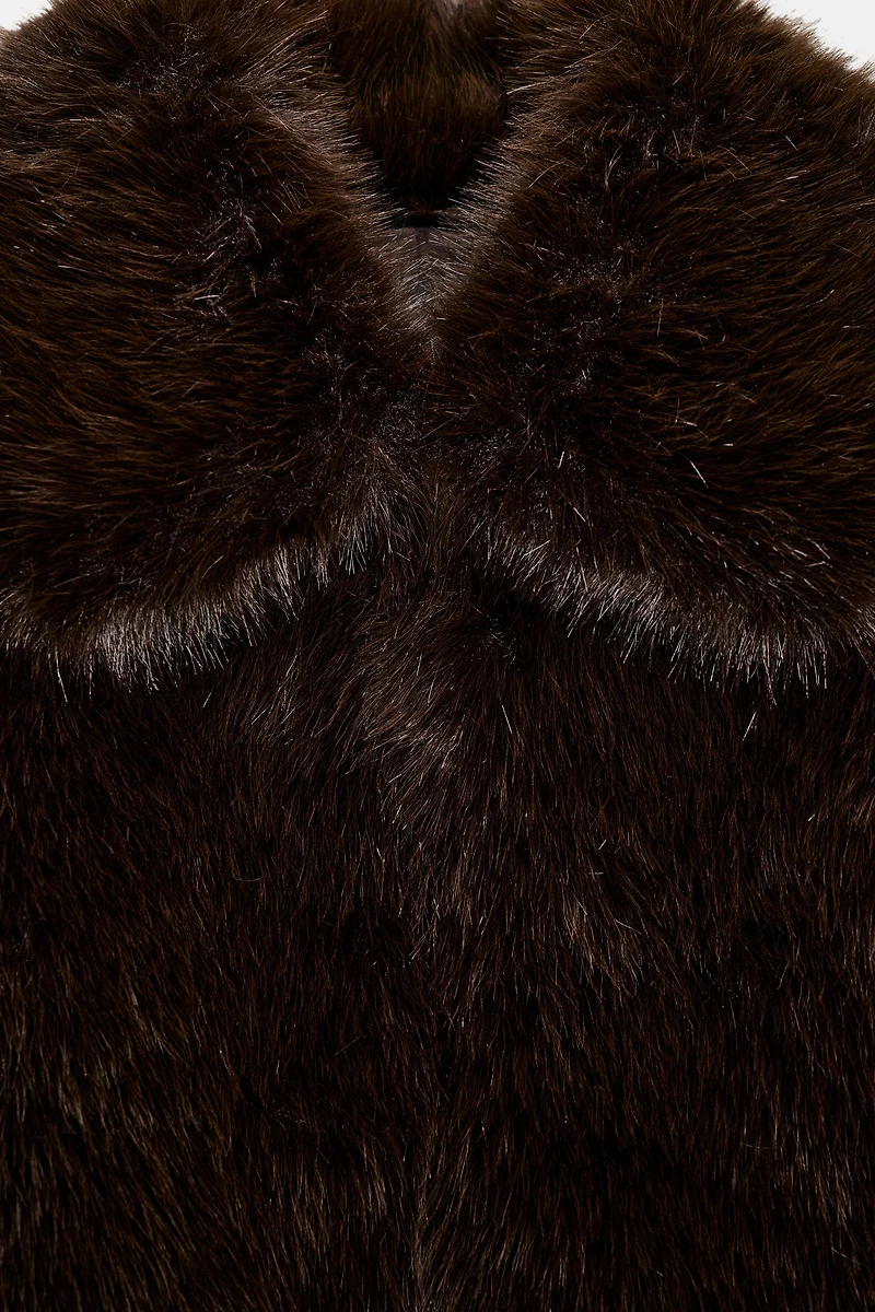 SHORT FAUX FUR LAPEL COLLAR COAT