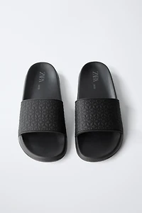 RAISED SLIDES