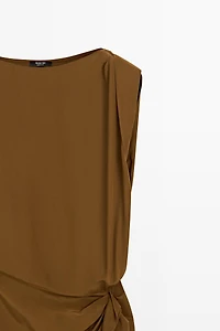 Robe midi fluide à détail drapé