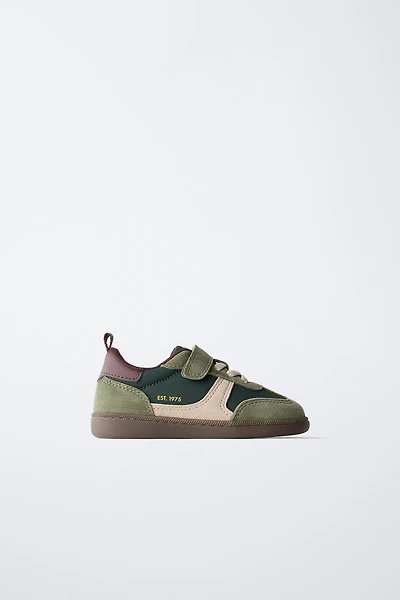 RETRO SNEAKERS