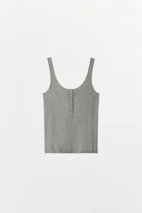 BUTTON KNIT TOP