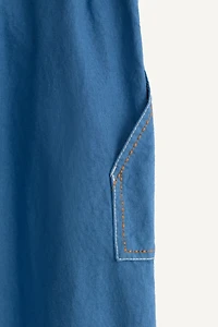 PANTALON À POCHES SURPIQÛRES CONTRASTANTES ÉDITION LIMITÉE