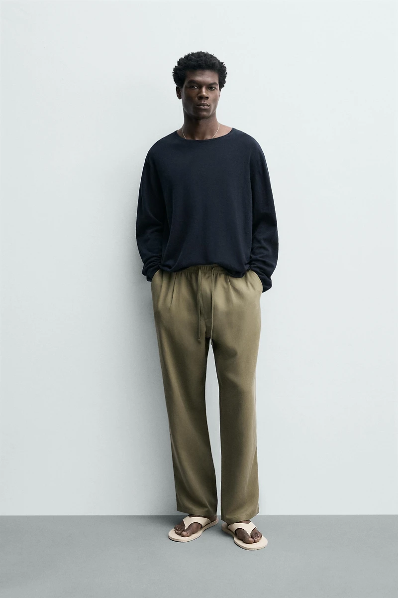 RELAXED FIT FLOWY PANTS