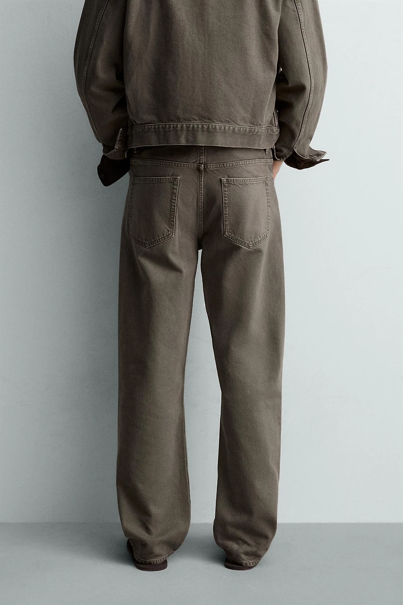 STRAIGHT FIT JEANS