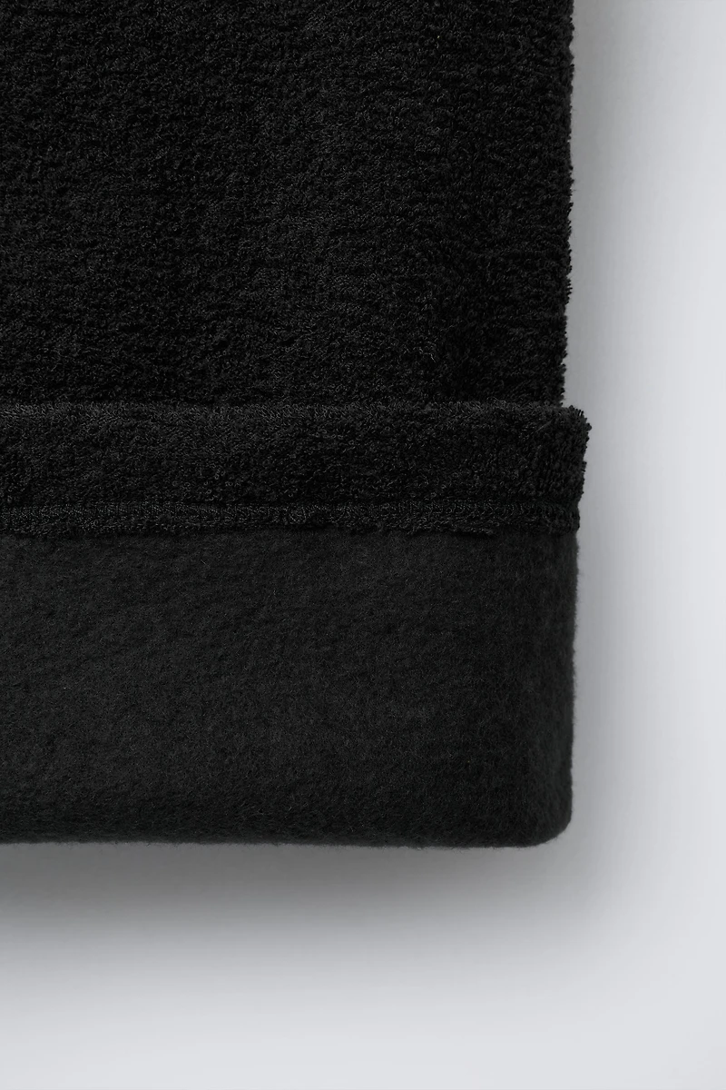 SWEATSHIRT AND WIDE LEG PANTS WITH TEXTURED LABEL SET