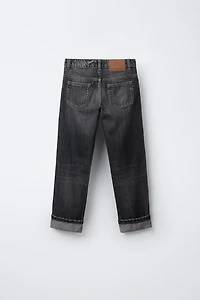 STRAIGHT LEG JEANS