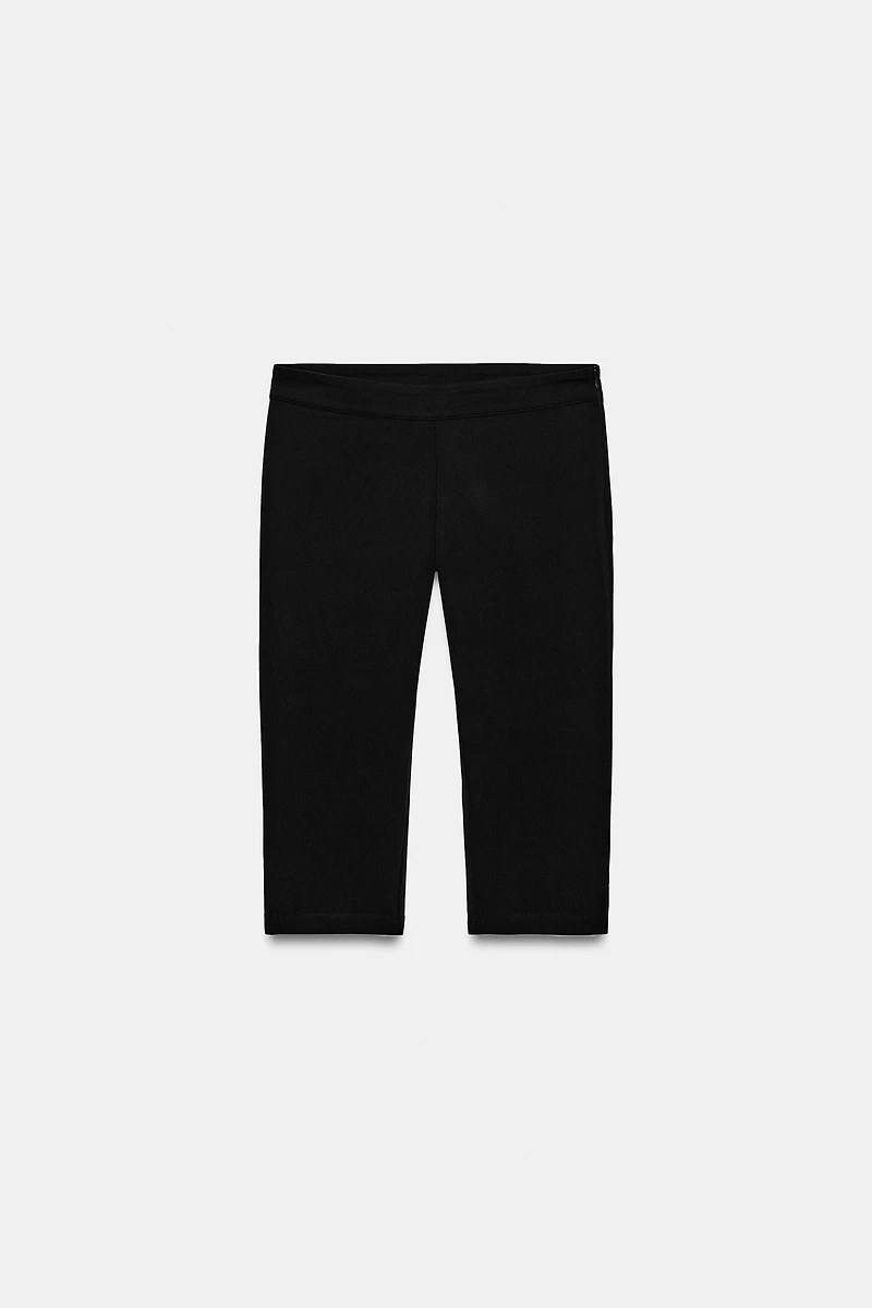 STRETCH CAPRI PANTS