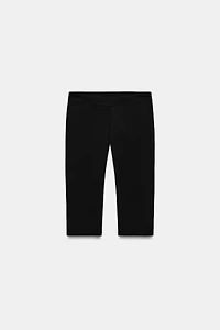 STRETCH CAPRI PANTS