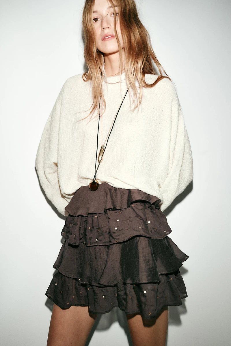 RUFFLED SEQUIN MINI SKIRT