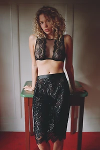 TOP CROP RÉSILLE DENTELLE
