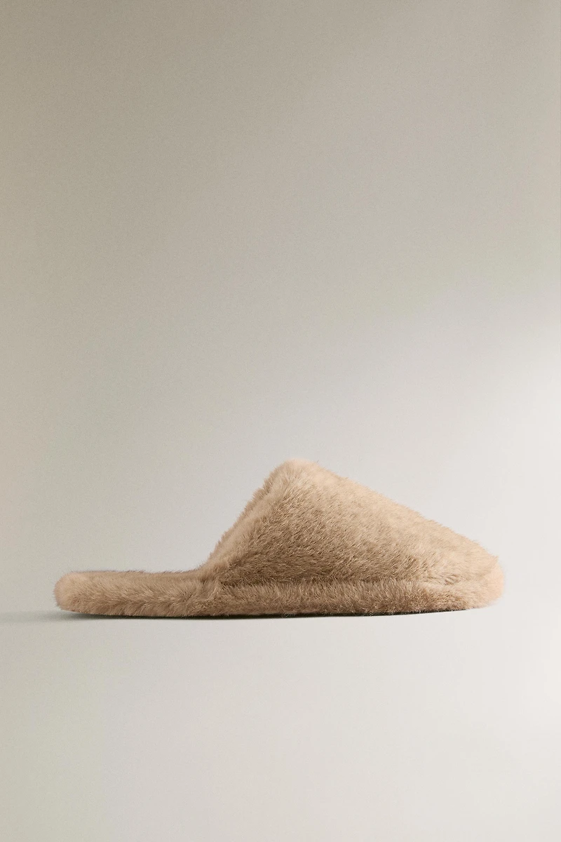 FAUX FUR MULE SLIPPERS