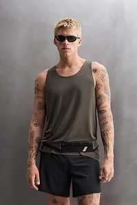 SEAMLESS TANK TOP