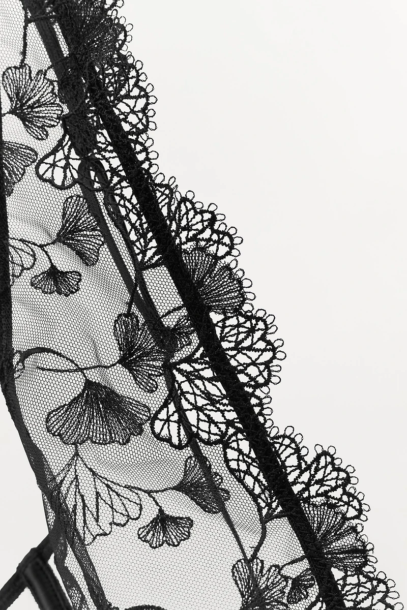 LACE UNDERWIRE BRA