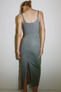 ROBE MI-LONGUE CONTOURING