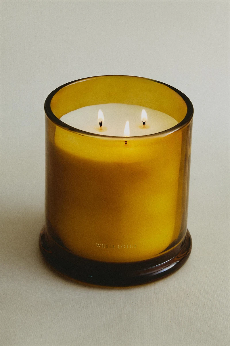 G) WHITE LOTUS SCENTED CANDLE