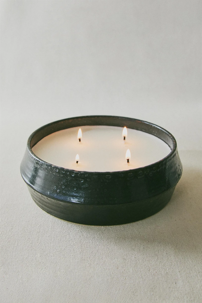 (780 G) AMBER VANILLA SCENTED CANDLE