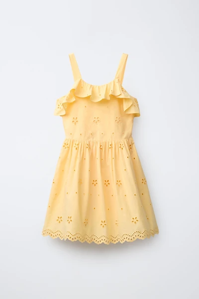 ROBE BRODÉE SCHIFFLY À VOLANTS