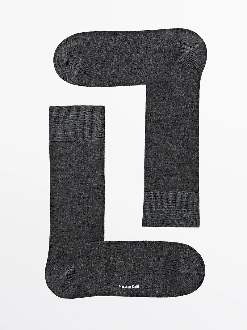 Plain knit cotton blend socks