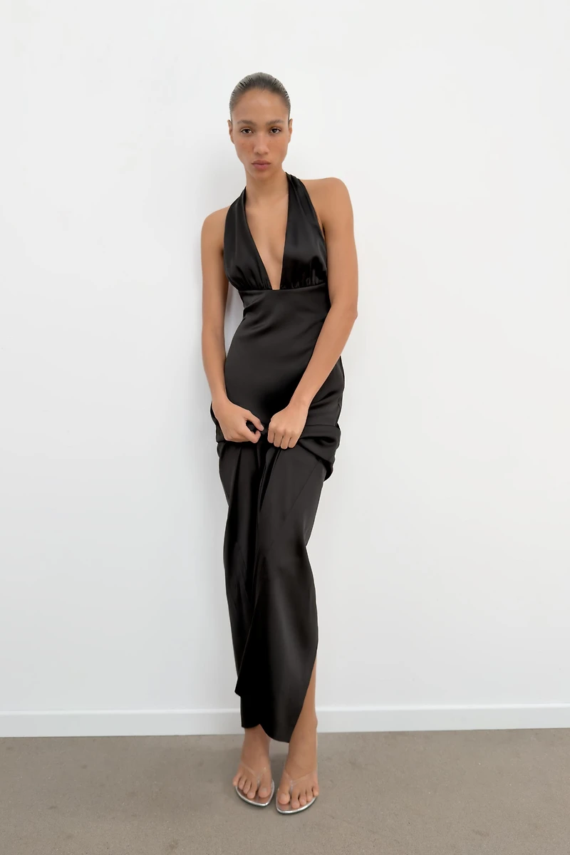 ROBE LONGUE SATINÉE HALTER