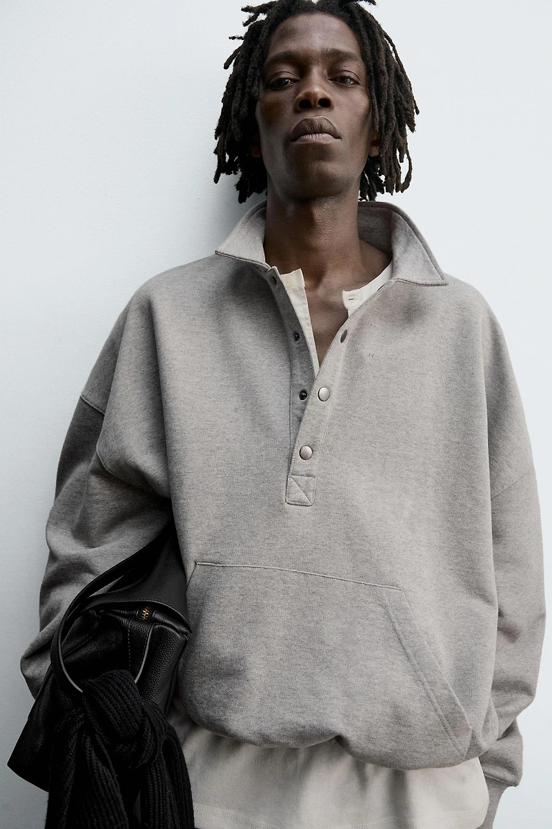 BOXY FIT POLO SWEATSHIRT