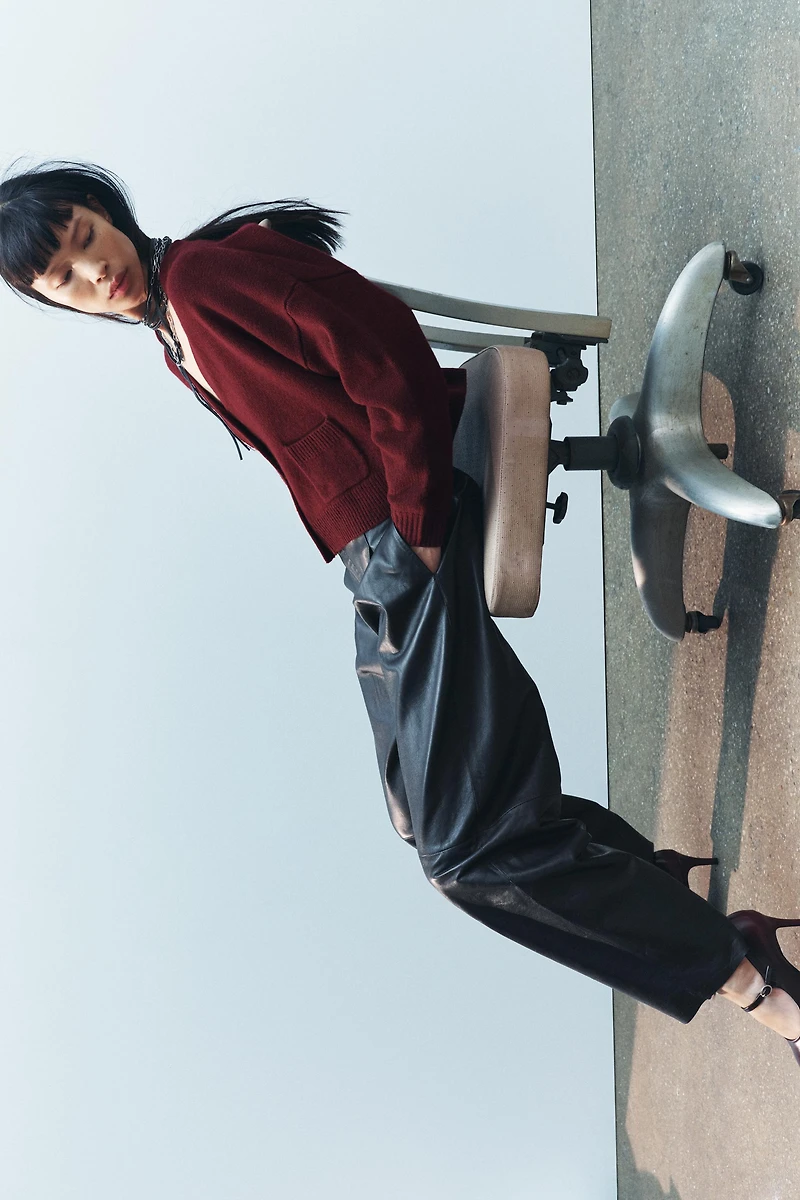 100% WOOL GOLD BUTTON CARDIGAN