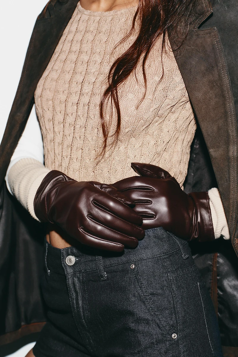CONTRASTING LEATHER GLOVES WITH FLORAL EMBROIDERY