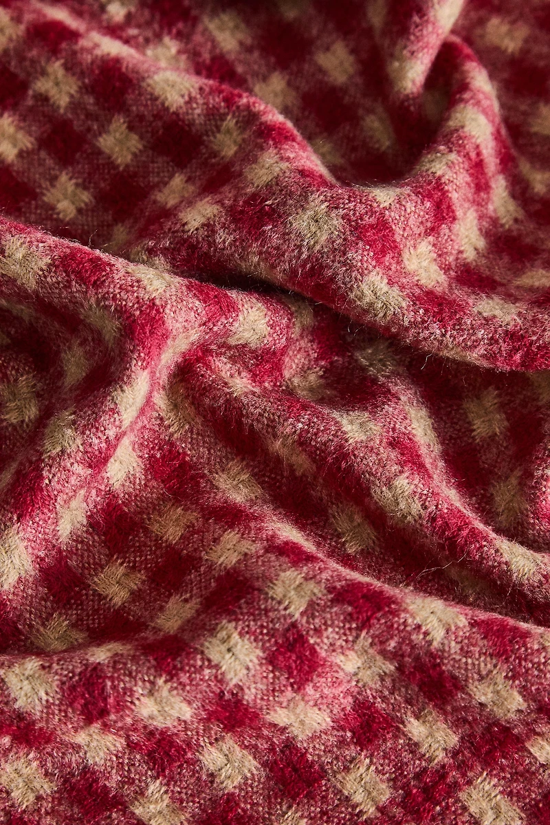 CHECK BLANKET WITH FRINGING