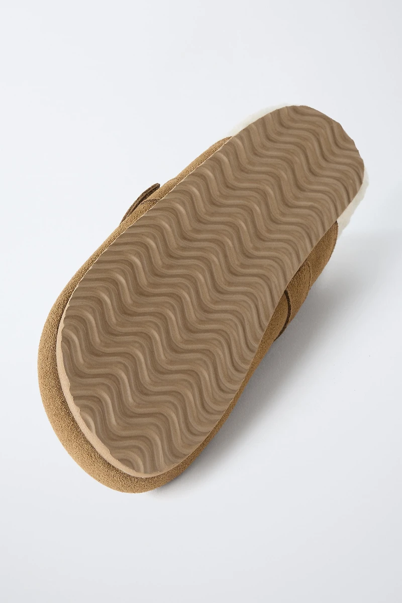 ANIMAL PRINT LEATHER CLOGS