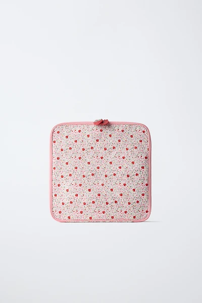 TRAVEL TOILETRY BAG