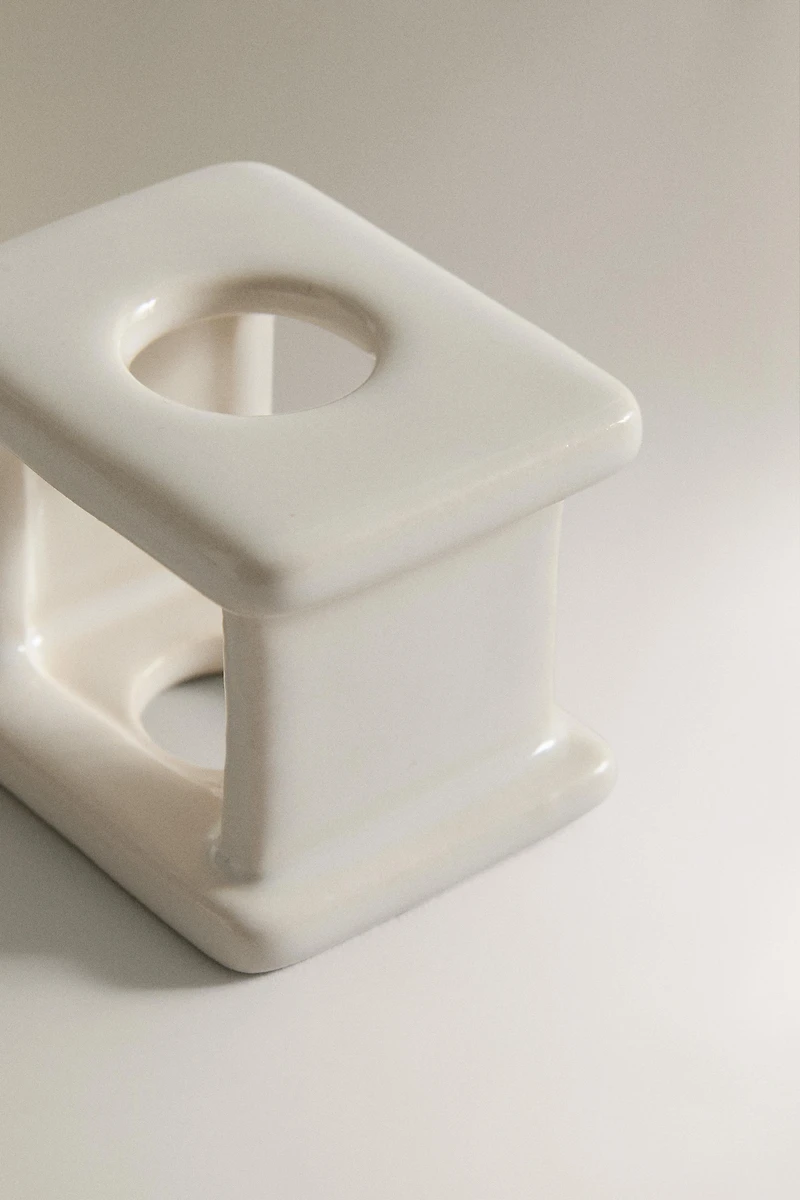 WHITE CERAMIC TOOTHBRUSH HOLDER