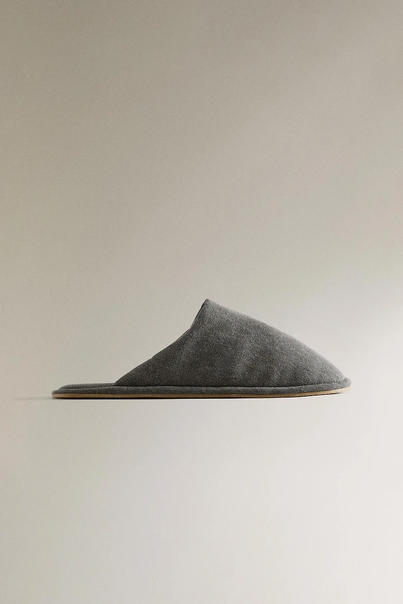 MULE SLIPPERS