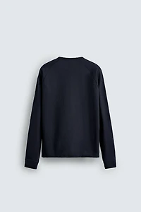 HEAVYWEIGHT CREWNECK T-SHIRT