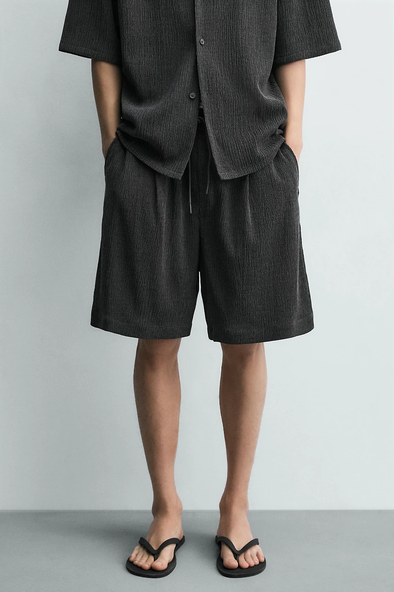 RELAXED FIT EMBOSSED SHORTS