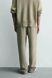 TEXTURED KNIT PANTS