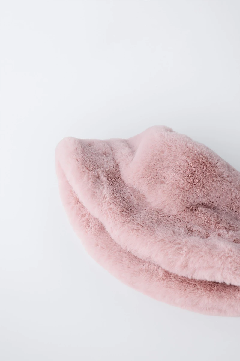 FAUX FUR BUCKET HAT