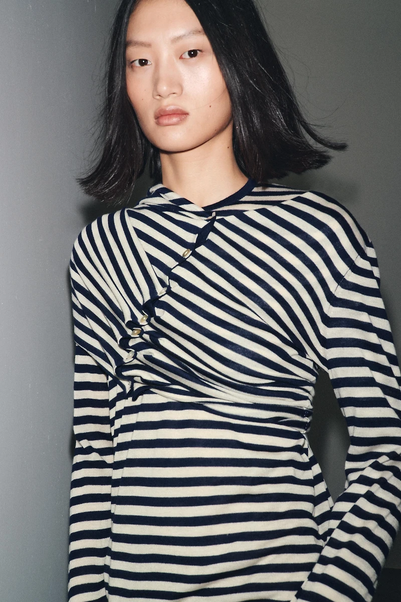PULL EN MAILLE RAYÉE