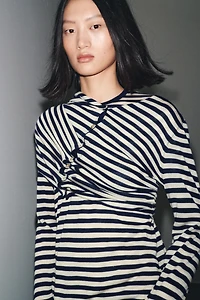 PULL EN MAILLE RAYÉE