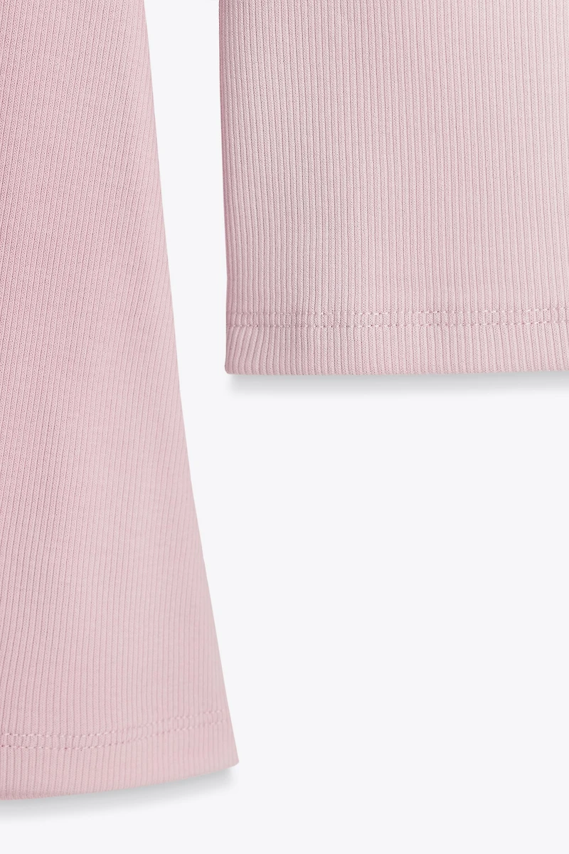 RIB TOP WITH FLARED SLEEVES