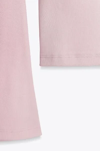 RIB TOP WITH FLARED SLEEVES
