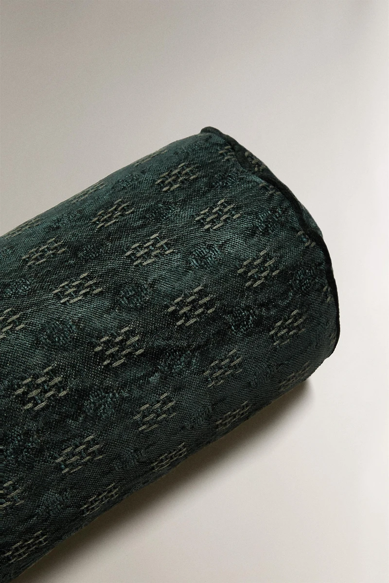 JACQUARD BOLSTER CUSHION