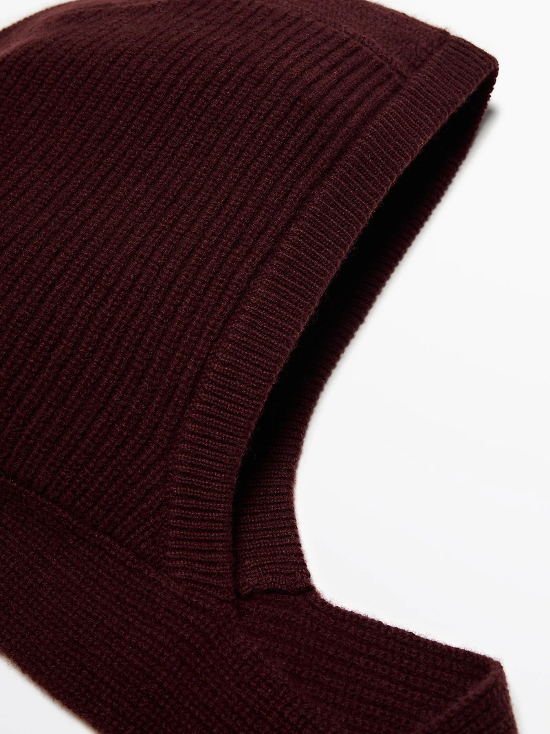 Capuche maille nœud